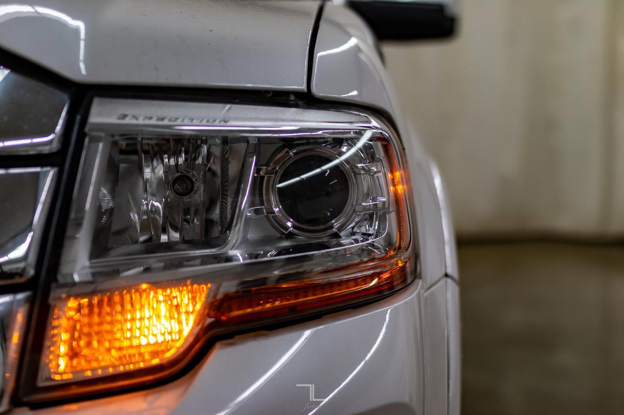 2016 Ford Expedition AWD Limited Leather Roof Nav BCam Red Deer AB