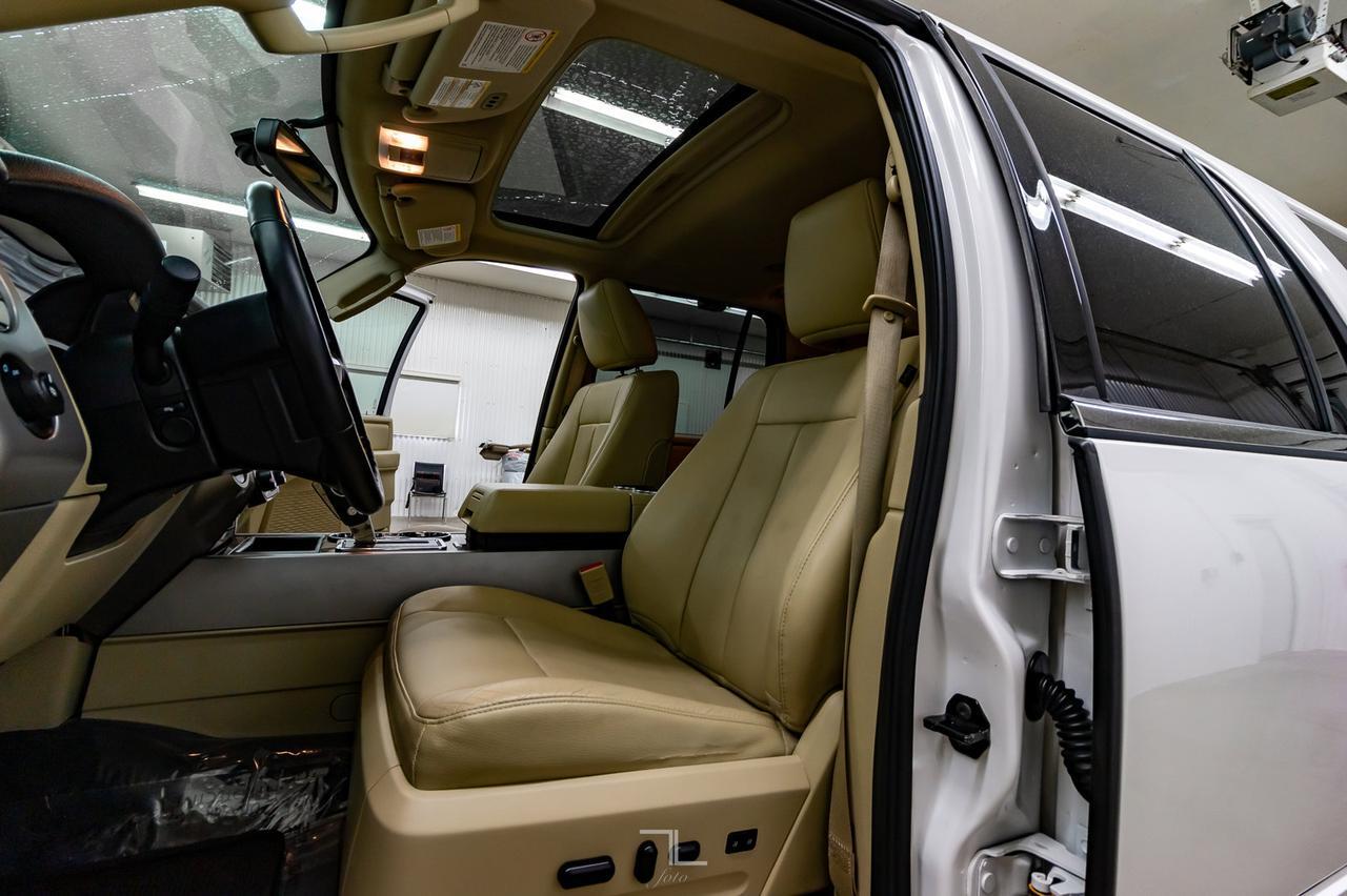 2016 Ford Expedition AWD Limited Leather Roof Nav BCam Red Deer AB