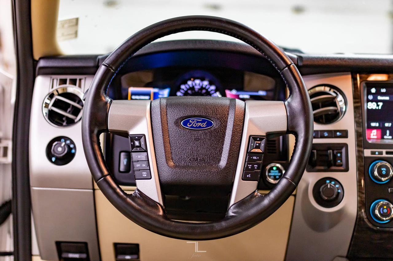 2016 Ford Expedition AWD Limited Leather Roof Nav BCam Red Deer AB