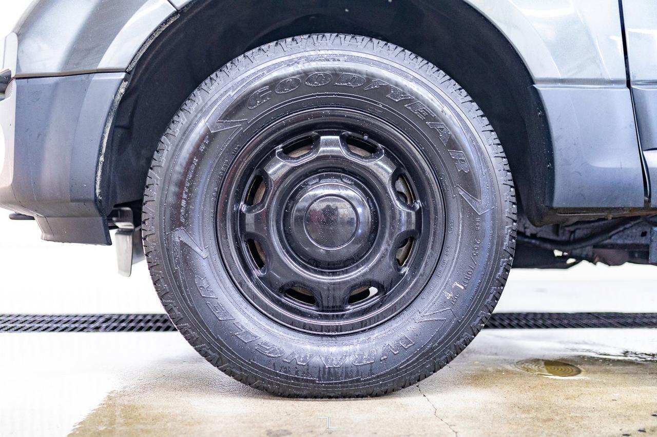 2016 Ford Expedition Max 4x4 XL BCam Third Row Red Deer AB