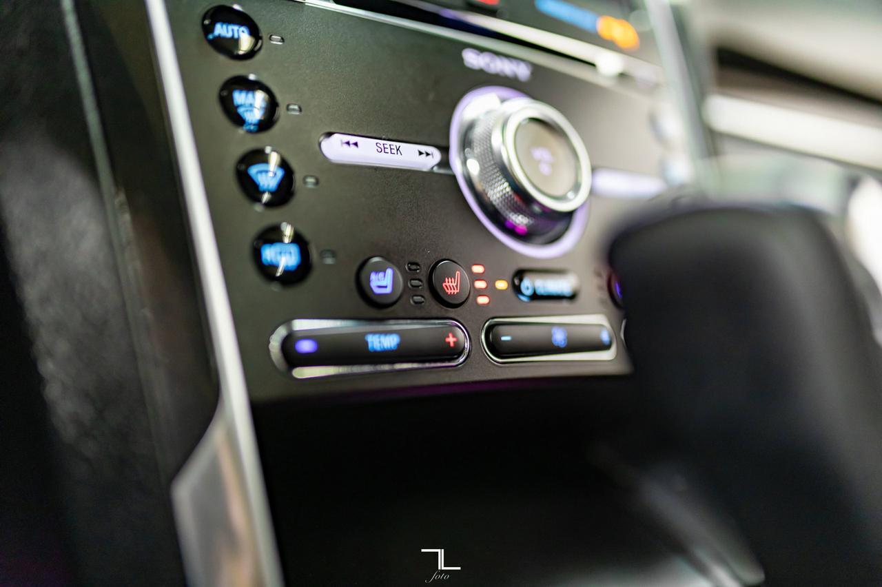 2016 Ford Explorer AWD Limited Leather Roof Nav BCam Red Deer AB