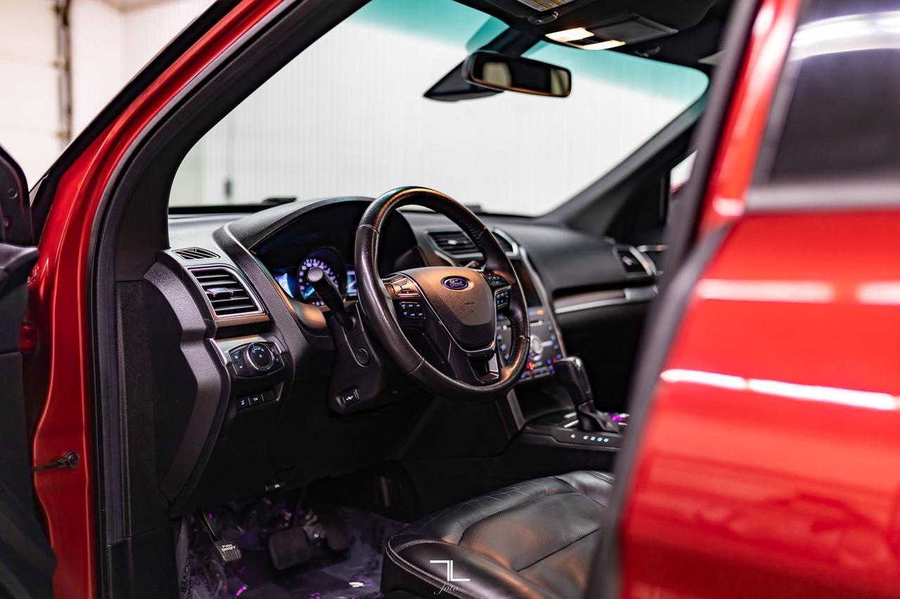 2016 Ford Explorer AWD Limited Leather Roof Nav BCam Red Deer AB