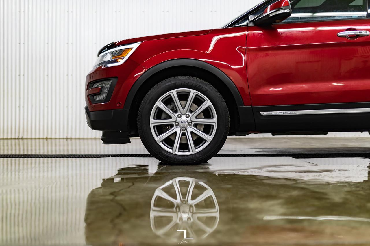2016 Ford Explorer AWD Limited Leather Roof Nav BCam Red Deer AB