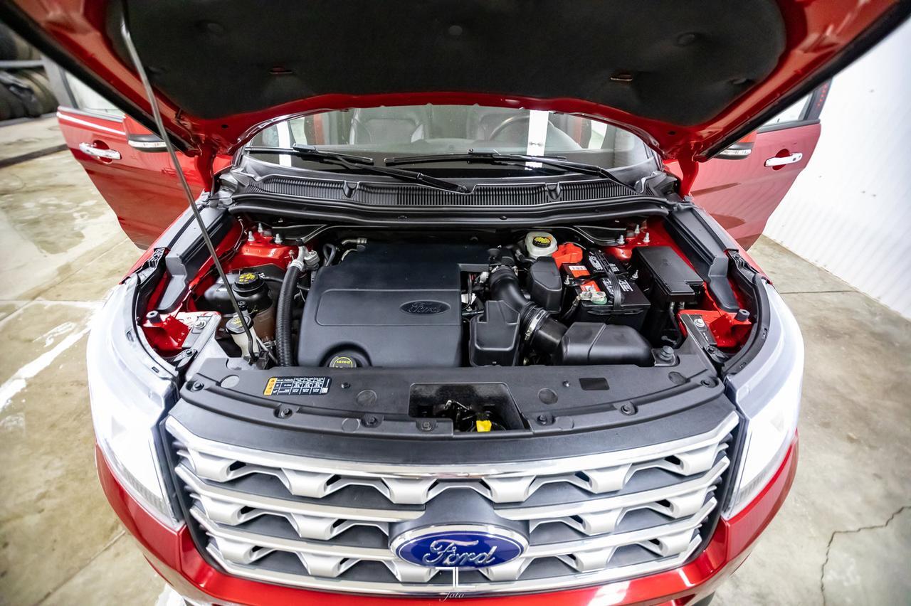 2016 Ford Explorer AWD Limited Leather Roof Nav BCam Red Deer AB