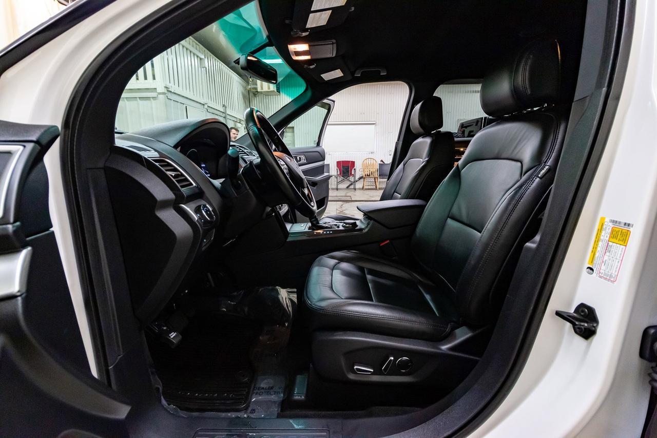 2016 Ford Explorer AWD XLT 3rd Row Leather Nav BCam Red Deer AB