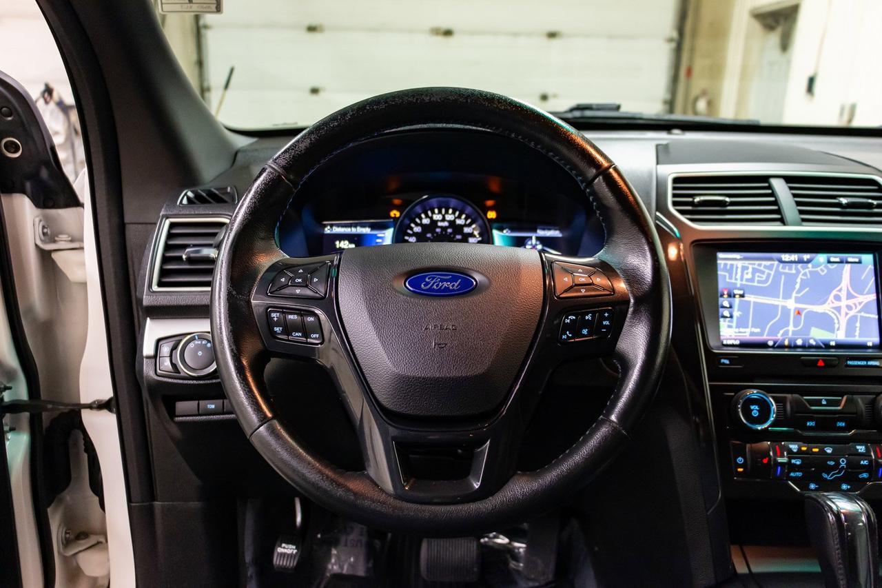 2016 Ford Explorer AWD XLT 3rd Row Leather Nav BCam Red Deer AB