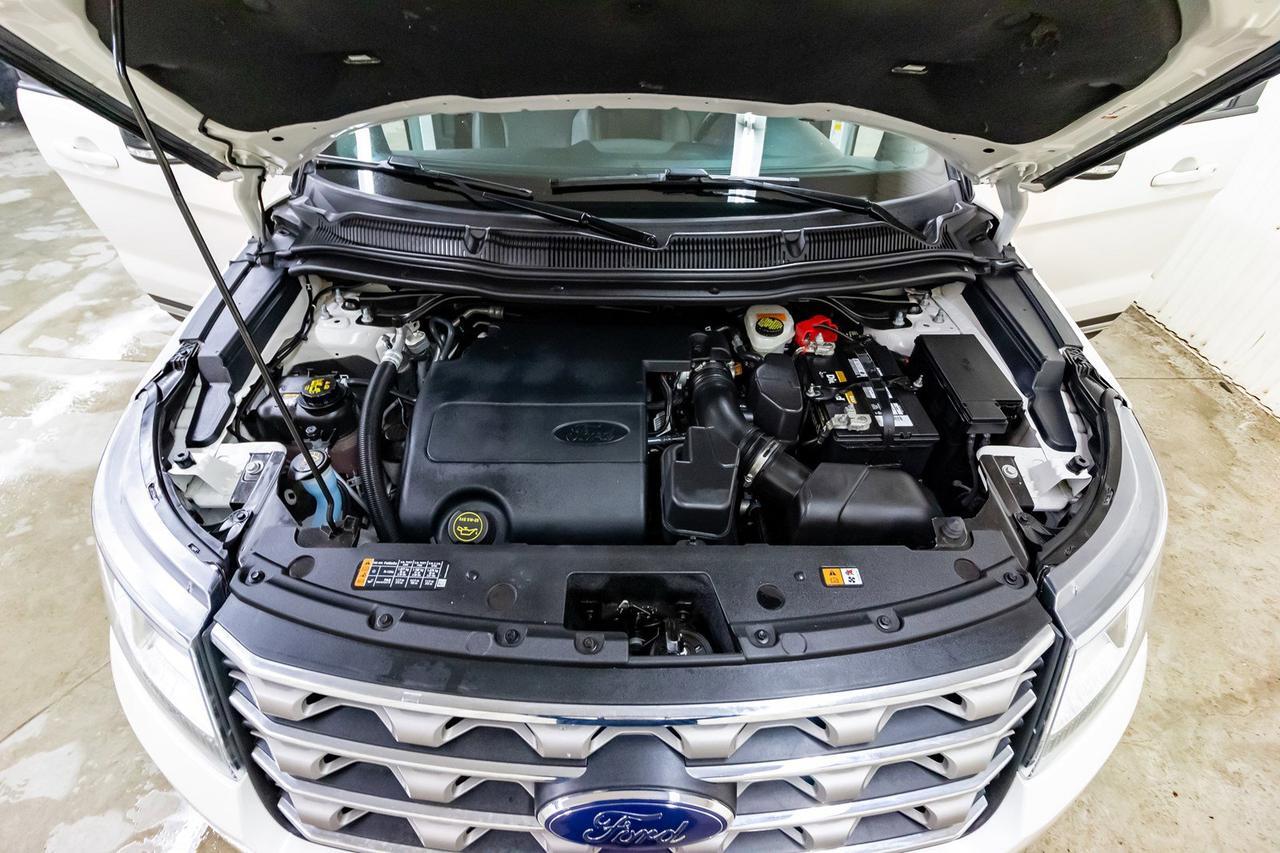 2016 Ford Explorer AWD XLT 3rd Row Leather Nav BCam Red Deer AB