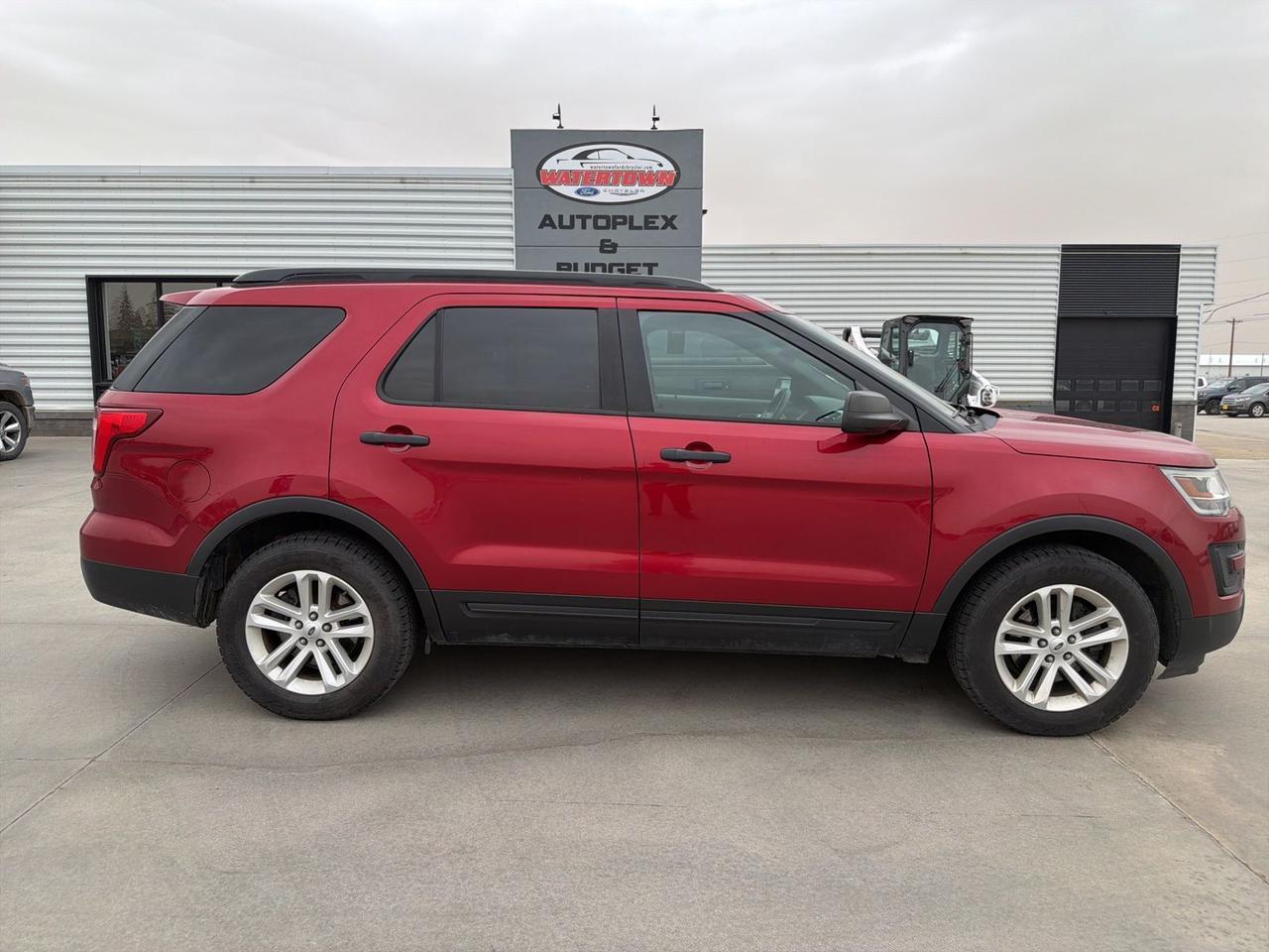 2016 Ford Explorer Base