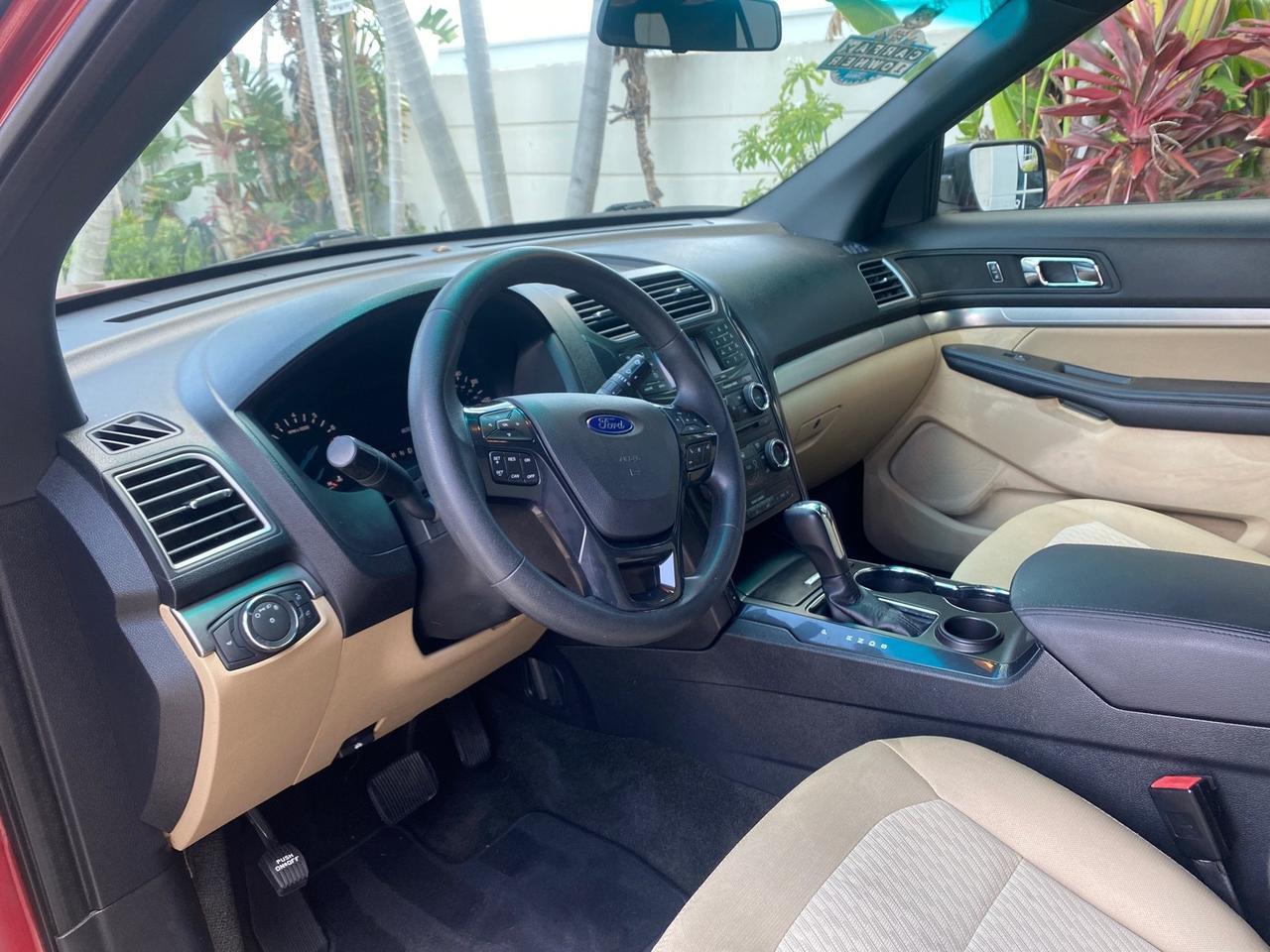 2016 Ford Explorer LOW MILES 65,688 1 OWNER FL 3RD ROW Pompano Beach FL