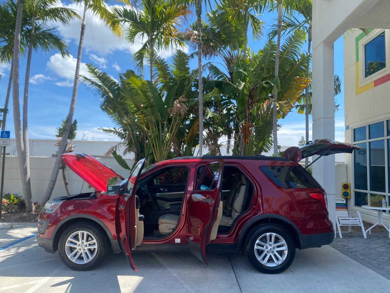 2016 Ford Explorer LOW MILES 65,688 1 OWNER FL 3RD ROW Pompano Beach FL