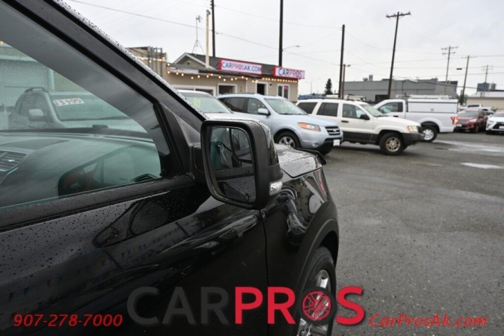 2016 Ford Explorer Limited - 4X4 - Auto Start - Power Leather Heated & Cooled Seats - Heated Steering Wheel - Seats 7 - 2nd Row Heated Seats - Dual Sunroof - Navigation - Back up Camera - Low Miles Anchorage AK