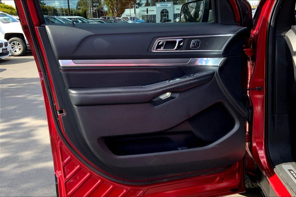 2016 Ford Explorer Sport OR