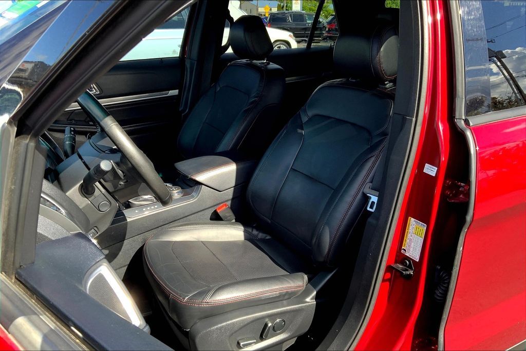 2016 Ford Explorer Sport OR