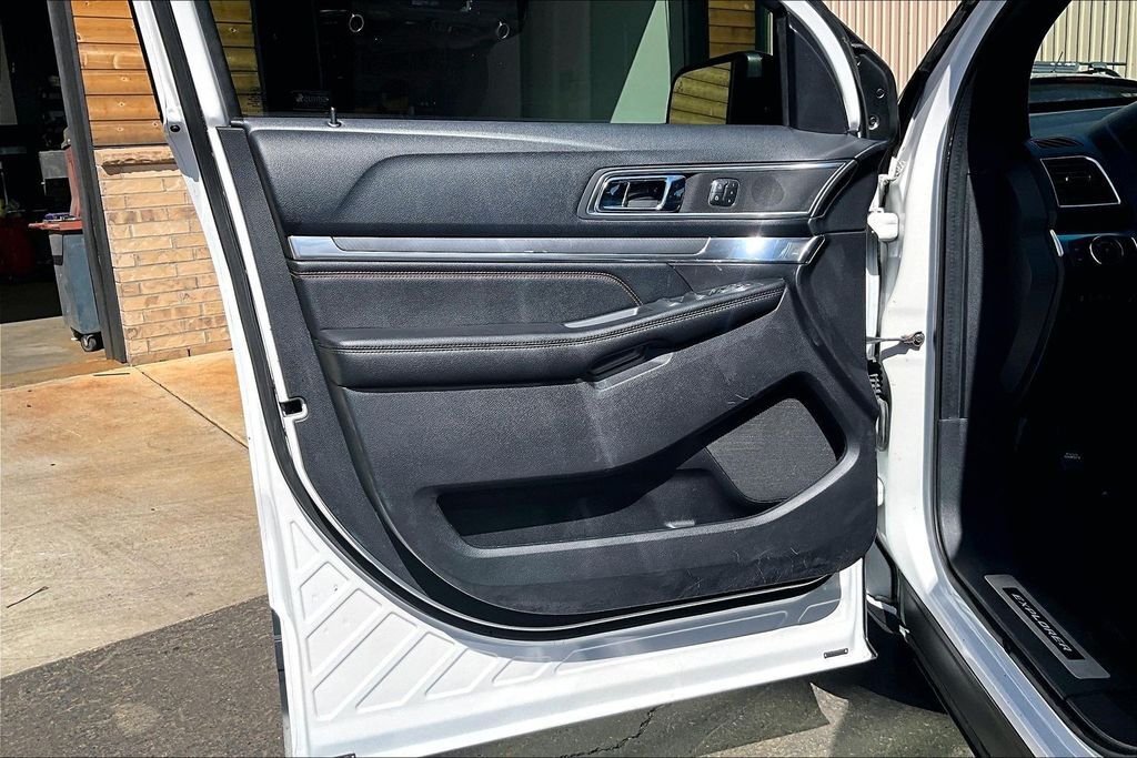 2016 Ford Explorer Sport OR