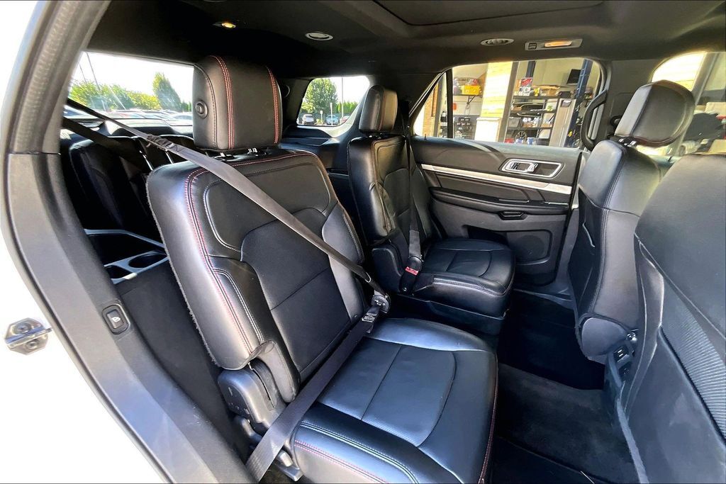 2016 Ford Explorer Sport OR