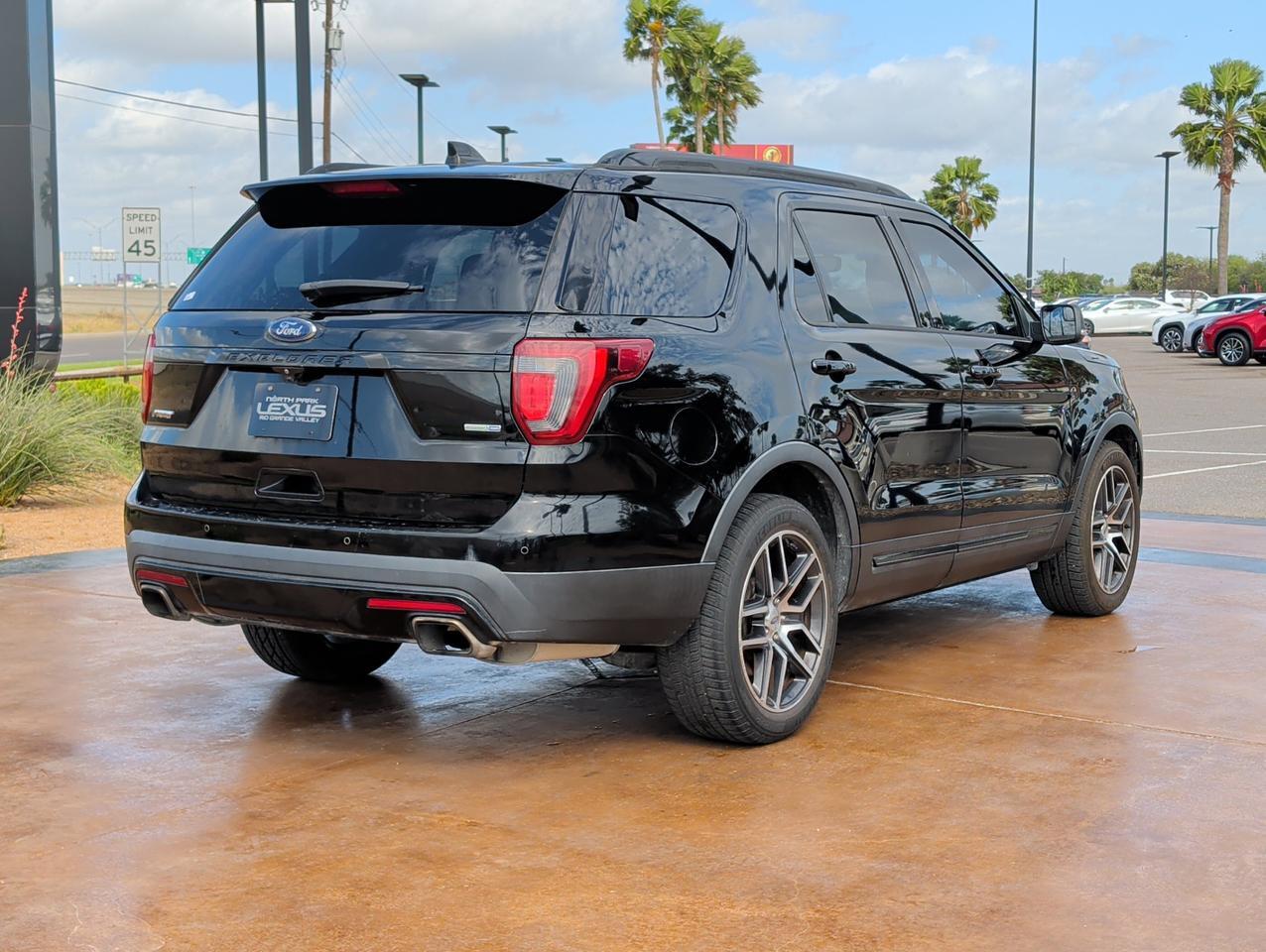 2016 Ford Explorer Sport