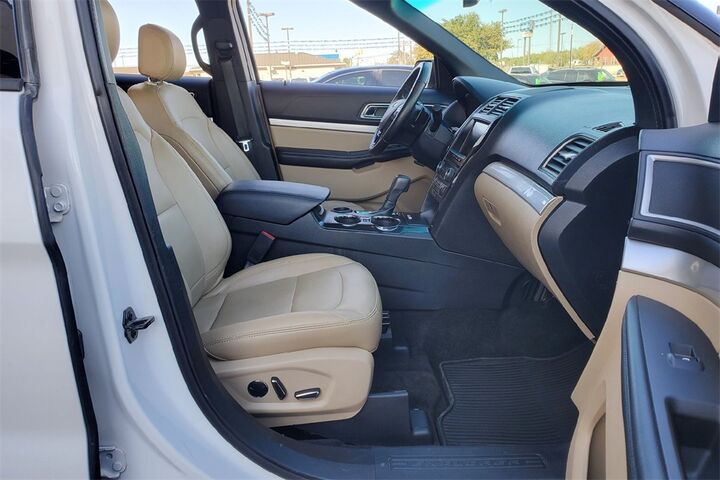 2016 Ford Explorer XLT TX 2016 Ford Explorer XLT TX