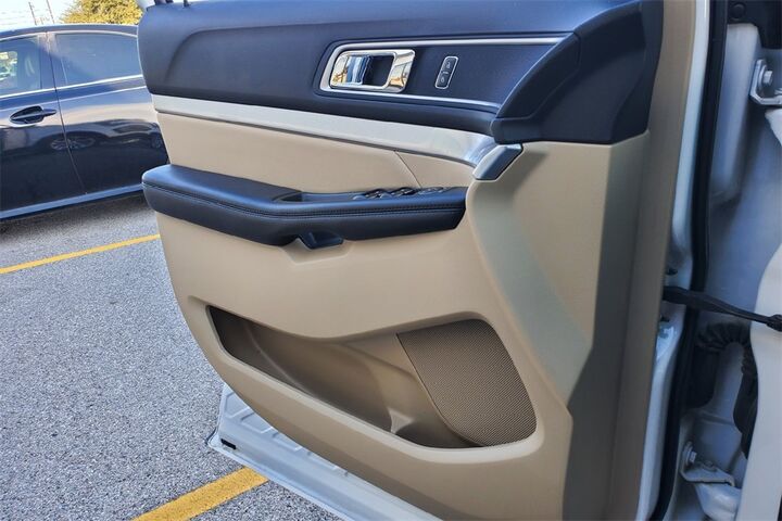 2016 Ford Explorer XLT TX 2016 Ford Explorer XLT TX