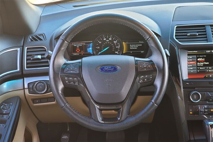 2016 Ford Explorer XLT TX 2016 Ford Explorer XLT TX