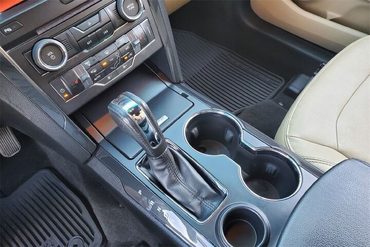 2016 Ford Explorer XLT TX 2016 Ford Explorer XLT TX