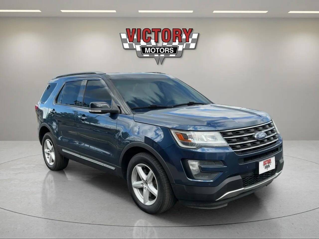 2016 Ford Explorer XLT AWD 4dr SUV