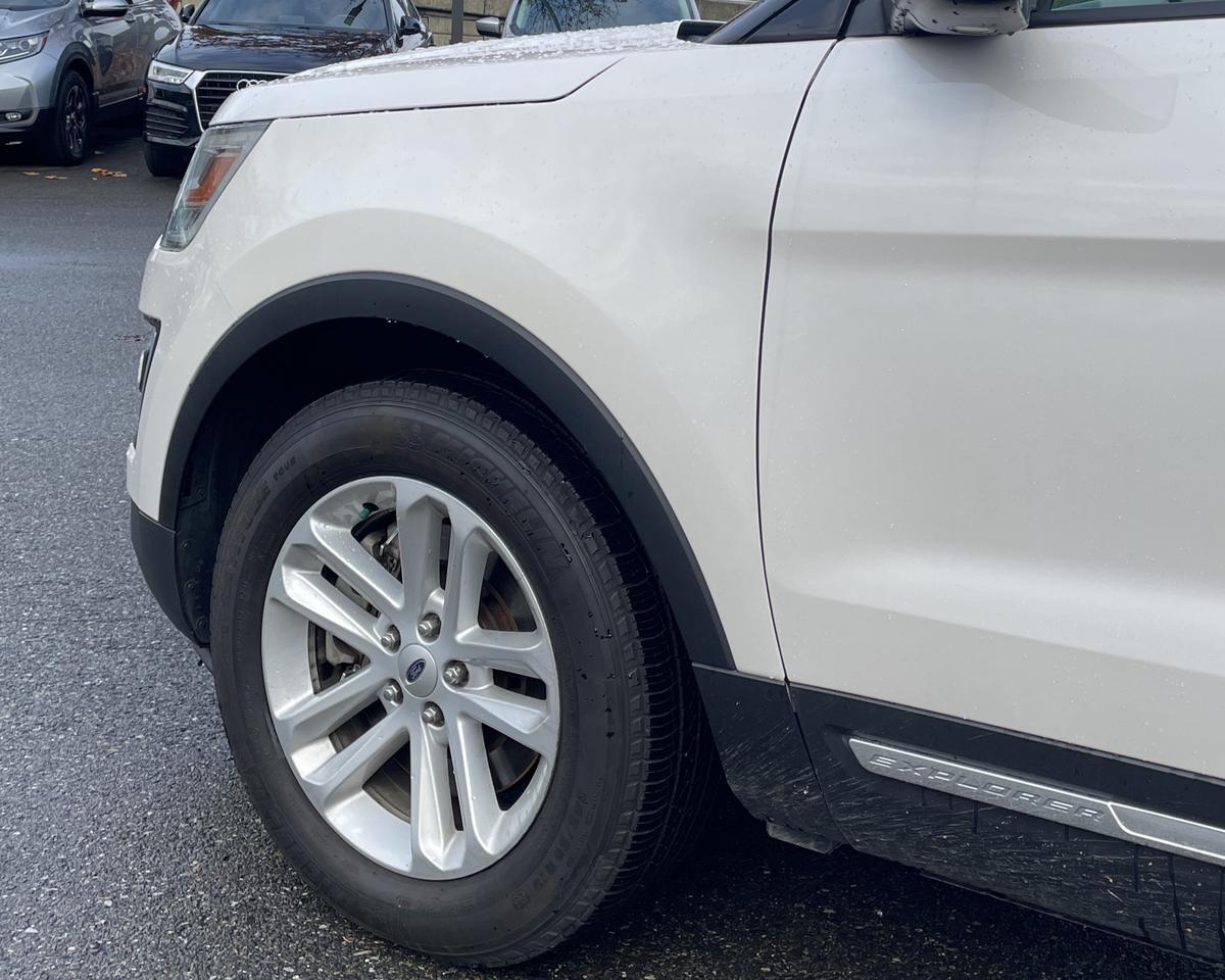2016 Ford Explorer XLT Sport Utility 4D