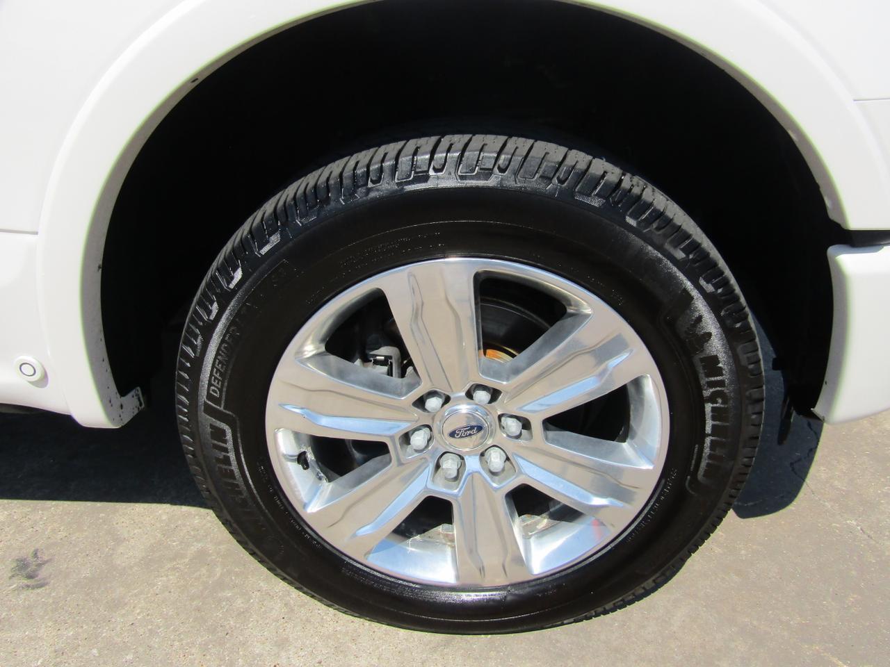 2016 Ford F-150 4WD SuperCrew 145 Platinum Grand Prairie TX