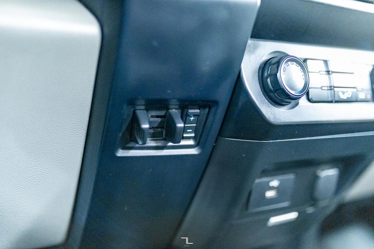 2016 Ford F-150 4x4 Reg Cab XL Longbox Red Deer AB