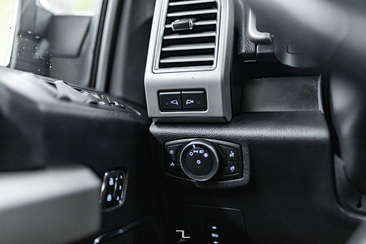 2016 Ford F-150 4x4 Super Crew Lariat FX4 Leather Roof Nav Red Deer AB