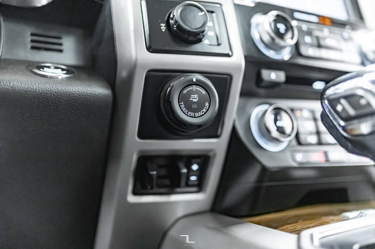 2016 Ford F-150 4x4 Super Crew Lariat FX4 Leather Roof Nav Red Deer AB