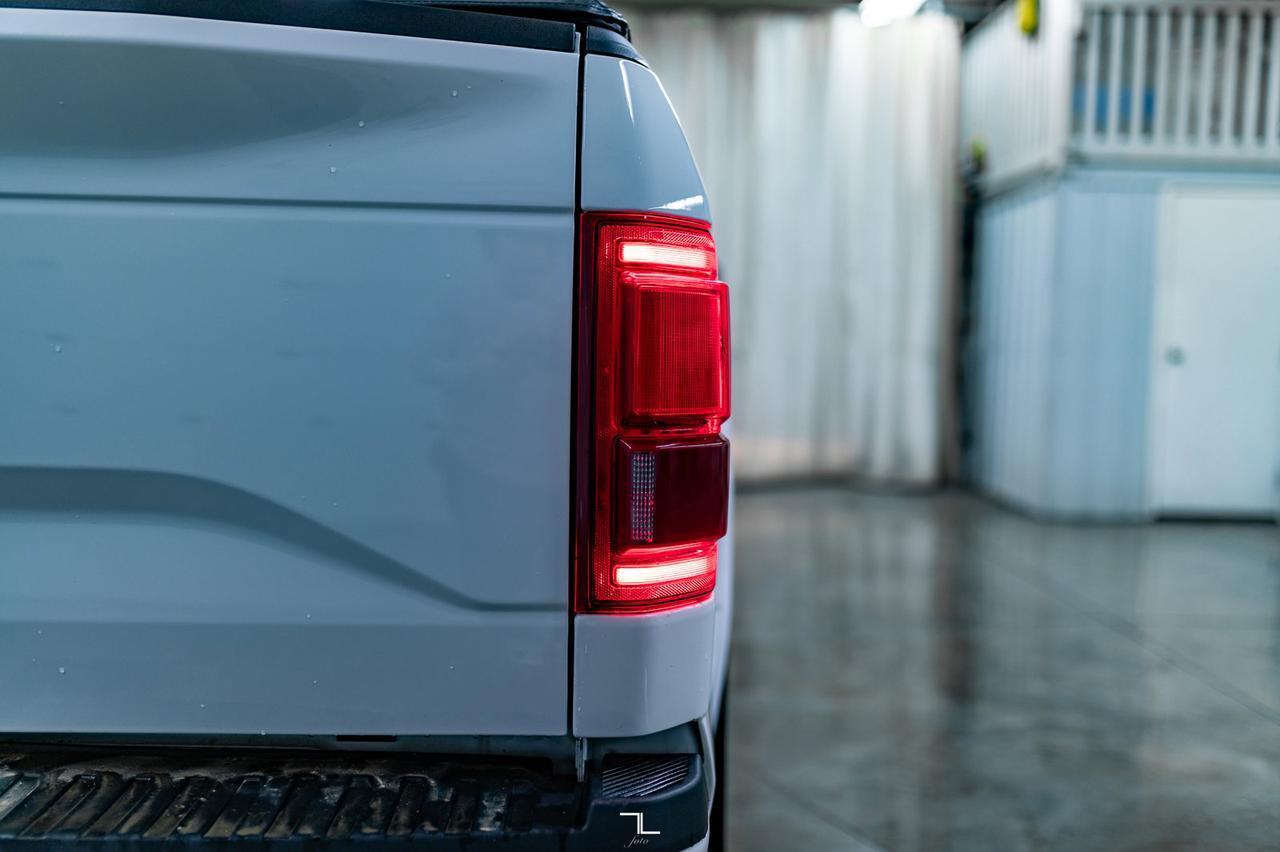 2016 Ford F-150 4x4 Super Crew Lariat Leather Roof Nav BCam Red Deer AB