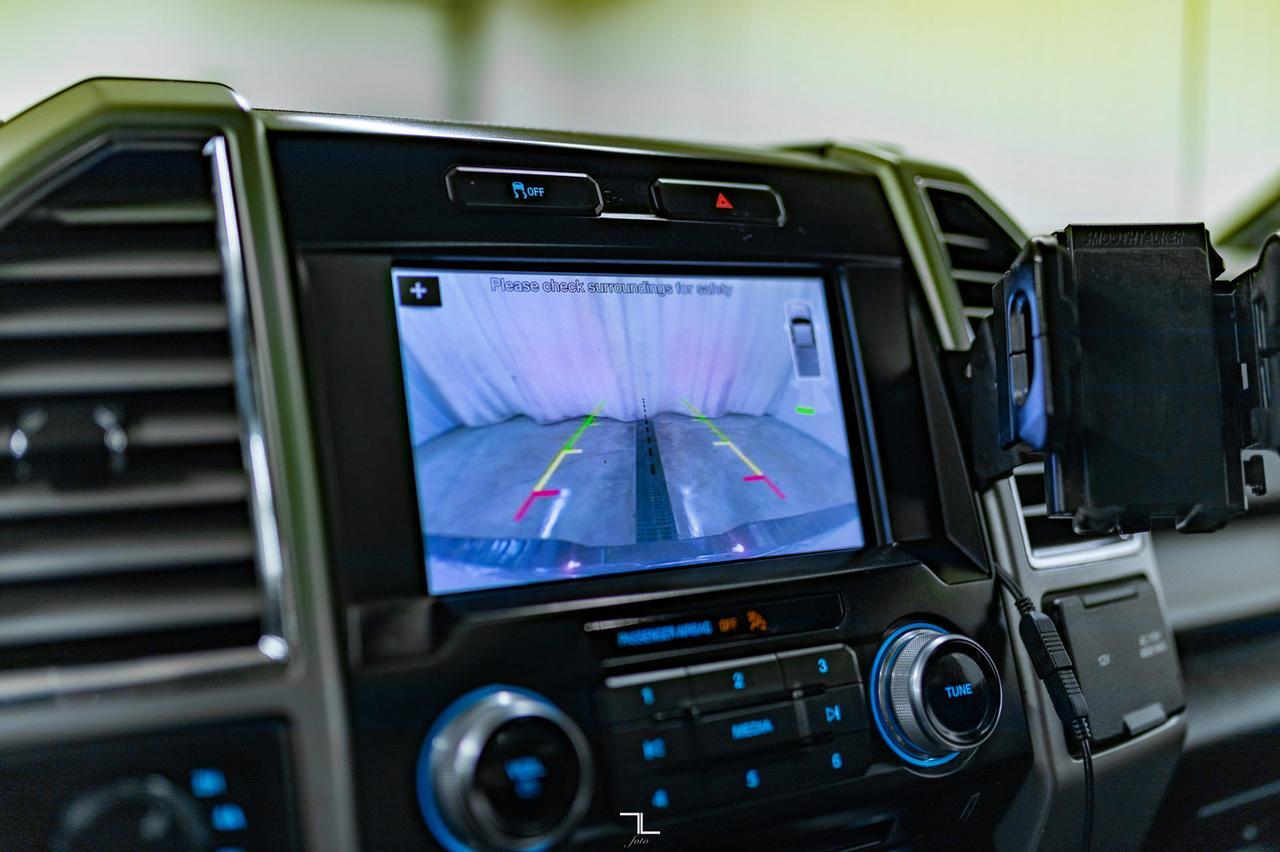 2016 Ford F-150 4x4 Super Crew Lariat Leather Roof Nav BCam Red Deer AB