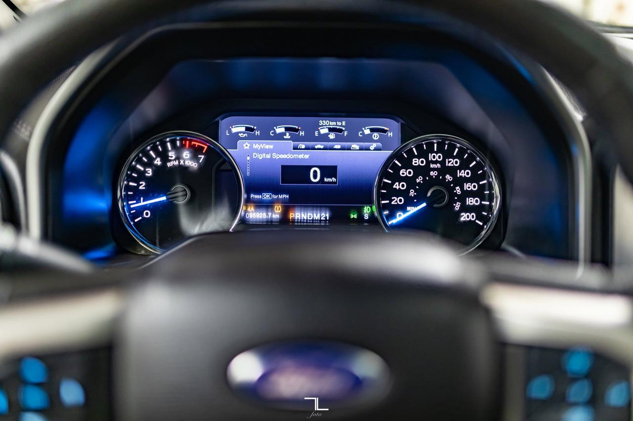 2016 Ford F-150 4x4 Super Crew Platinum Leather Roof Nav BCam Red Deer AB