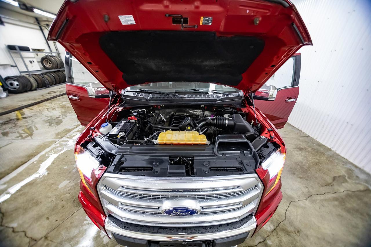 2016 Ford F-150 4x4 Super Crew Platinum Leather Roof Nav BCam Red Deer AB