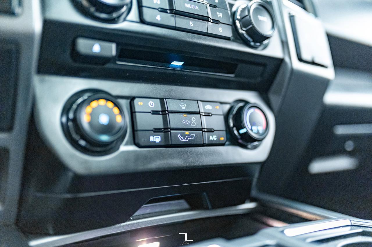 2016 Ford F-150 4x4 Super Crew XLT Sport Nav Roof BCam Red Deer AB