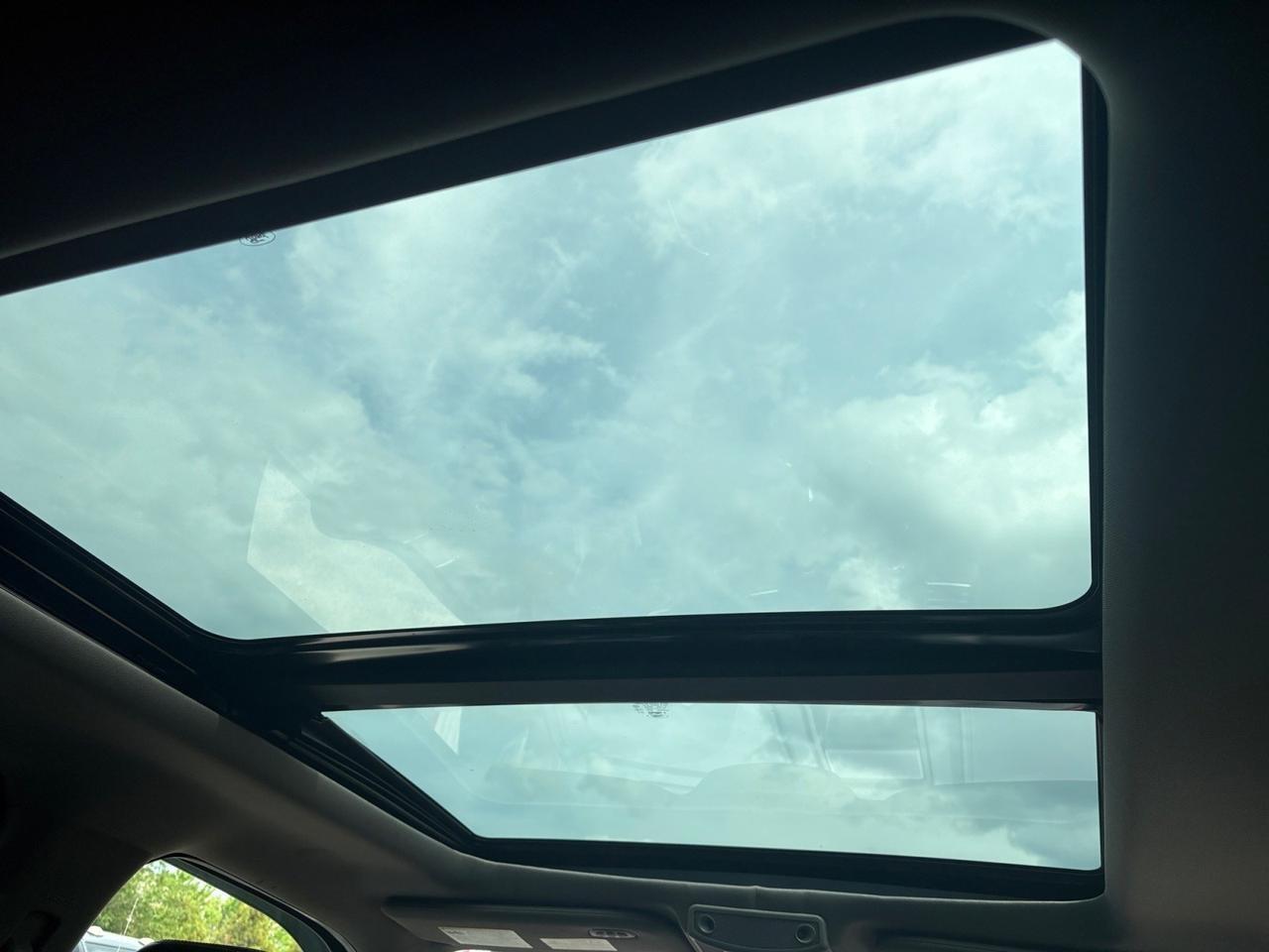 2016 Ford F-150 Lariat, RUNNING BOARDS, FOLDABLE BED EXTENDER, PRO TRAILER PACKAGE, BLIND SPOT ALERT, REMOTE START, TWIN PANEL MOONROOF, TAILGATE STEP, HEATED & COOLING SEATS, LOW MILES, CLEAN CARFAX, THIS TRUCK IS CLEAN AND READY TO RIDE! Virginia Beach VA