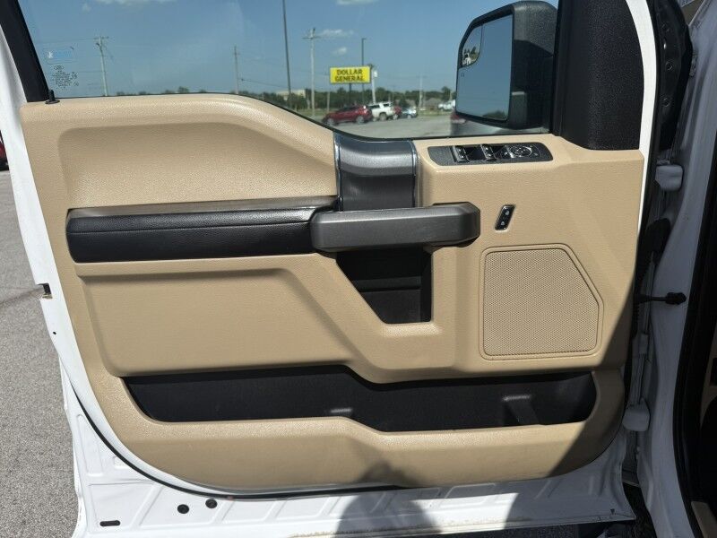 2016 Ford F-150 Super Crew 5.0L V8 4x4 XLT Collinsville OK