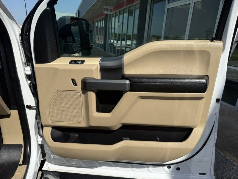 2016 Ford F-150 Super Crew 5.0L V8 4x4 XLT Collinsville OK