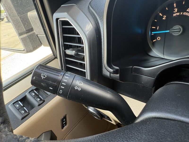 2016 Ford F-150 Super Crew 5.0L V8 4x4 XLT Collinsville OK