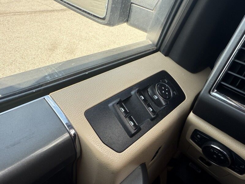 2016 Ford F-150 Super Crew 5.0L V8 4x4 XLT Collinsville OK