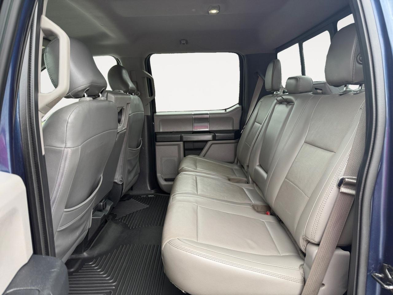 2016 Ford F-150 XLT, HEATED SEATS, BLUETOOTH, TOW HOOKS, PICKUP BOX TIE DOWN HOOKS, SIRUIS XM, POWER SLIDINIG REAR WINDOW, 4X4, BACKUP CAMERA, COME AND TEST DRIVE THIS F-150 TODAY! Norfolk VA