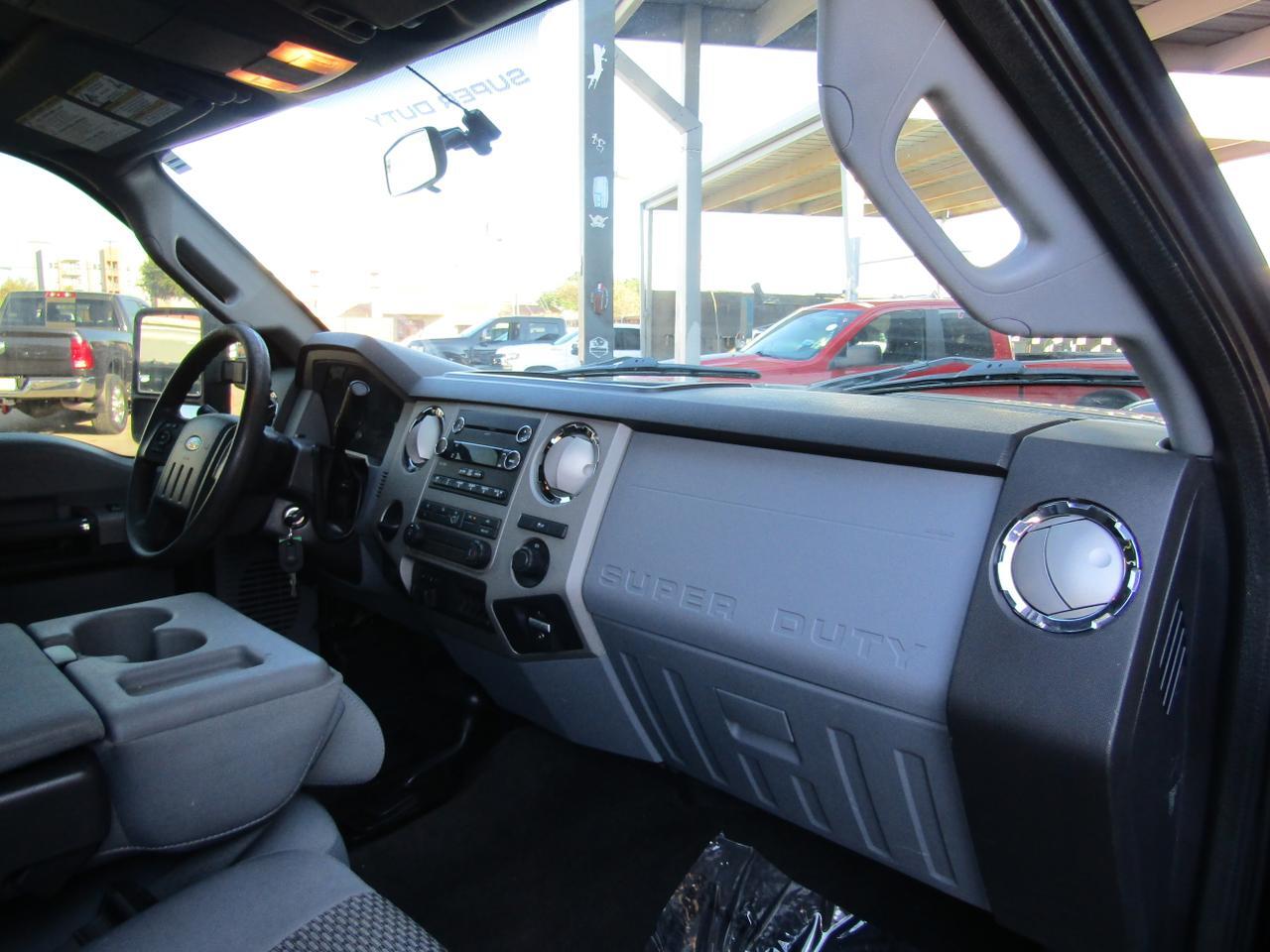 2016 Ford F-250 4WD Crew Cab 156 XLT Grand Prairie TX