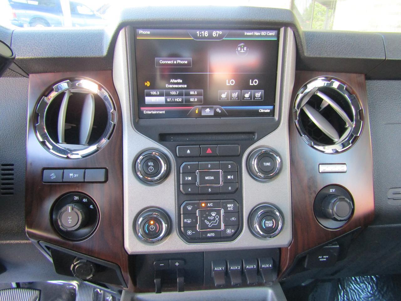2016 Ford F-250 4WD Crew Cab 172 Lariat Grand Prairie TX