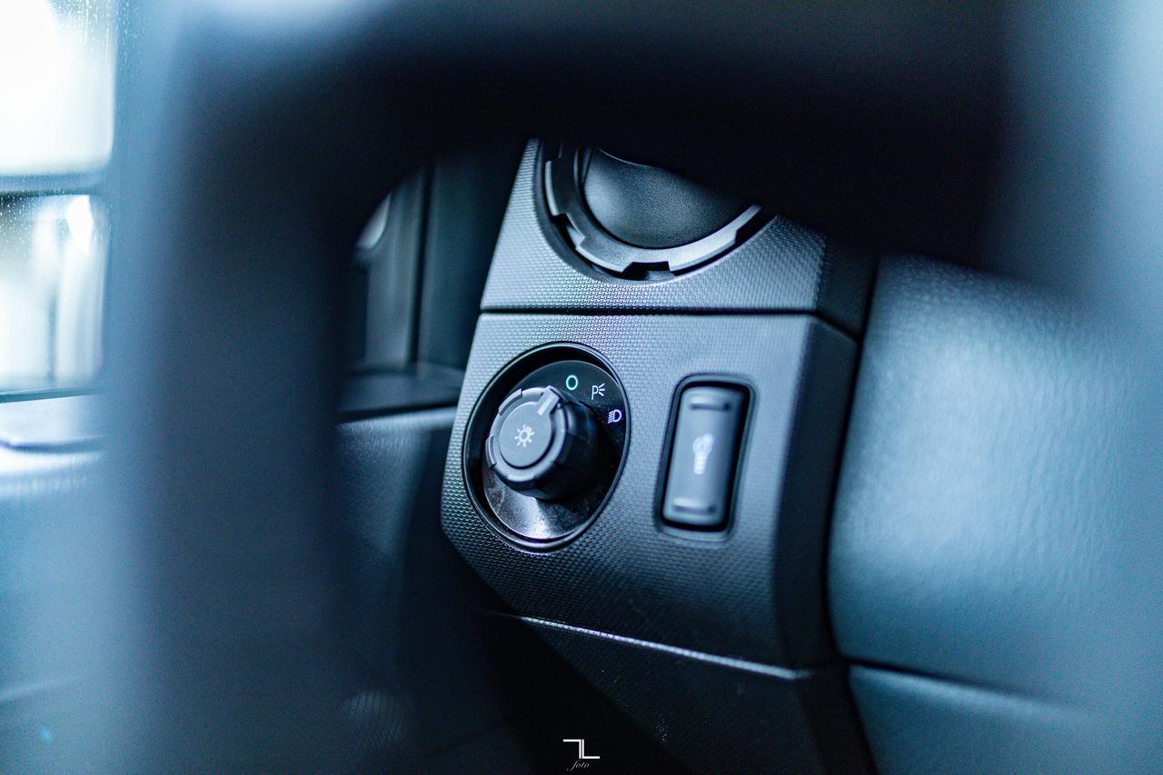 2016 Ford F-250 4x4 Crew Cab XL Longbox Diesel Red Deer AB