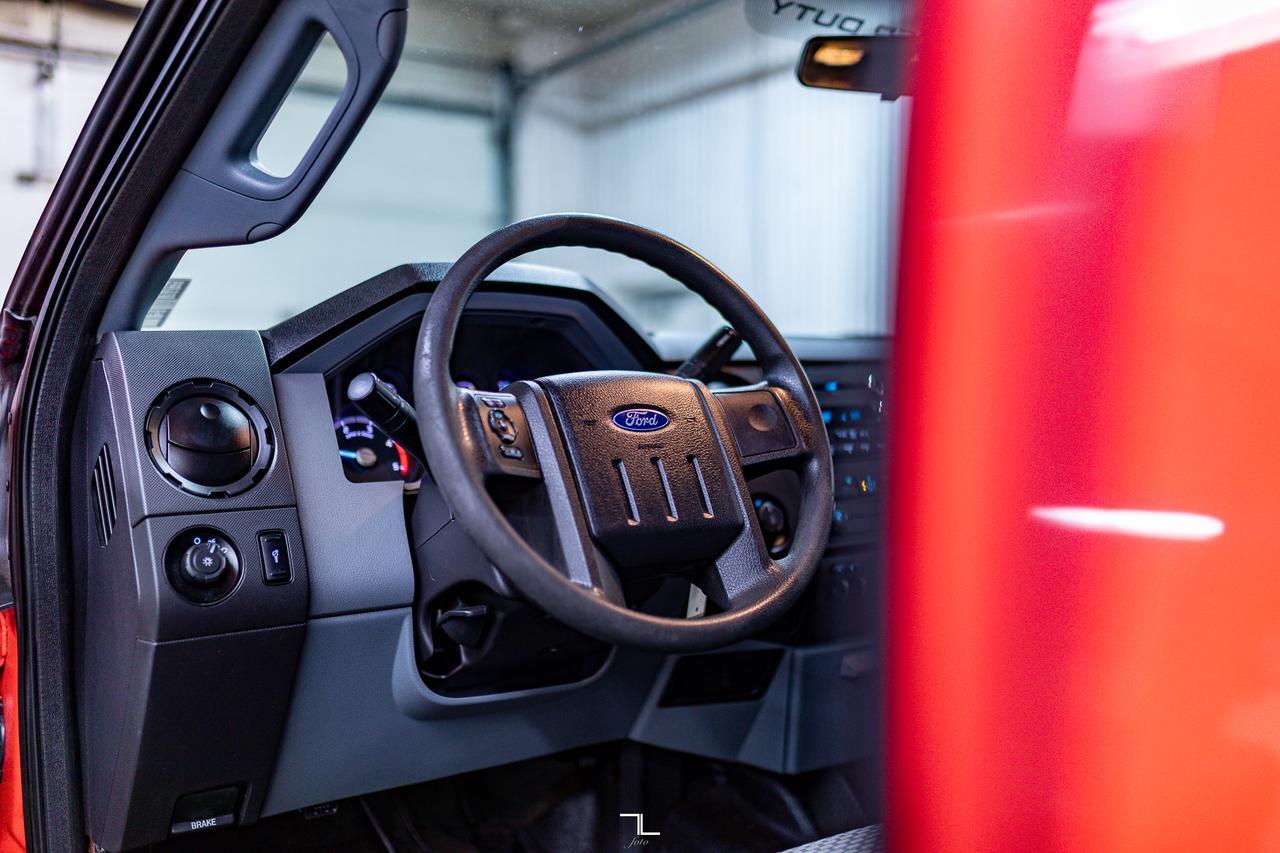 2016 Ford F-250 4x4 Crew Cab XL Longbox Diesel Red Deer AB