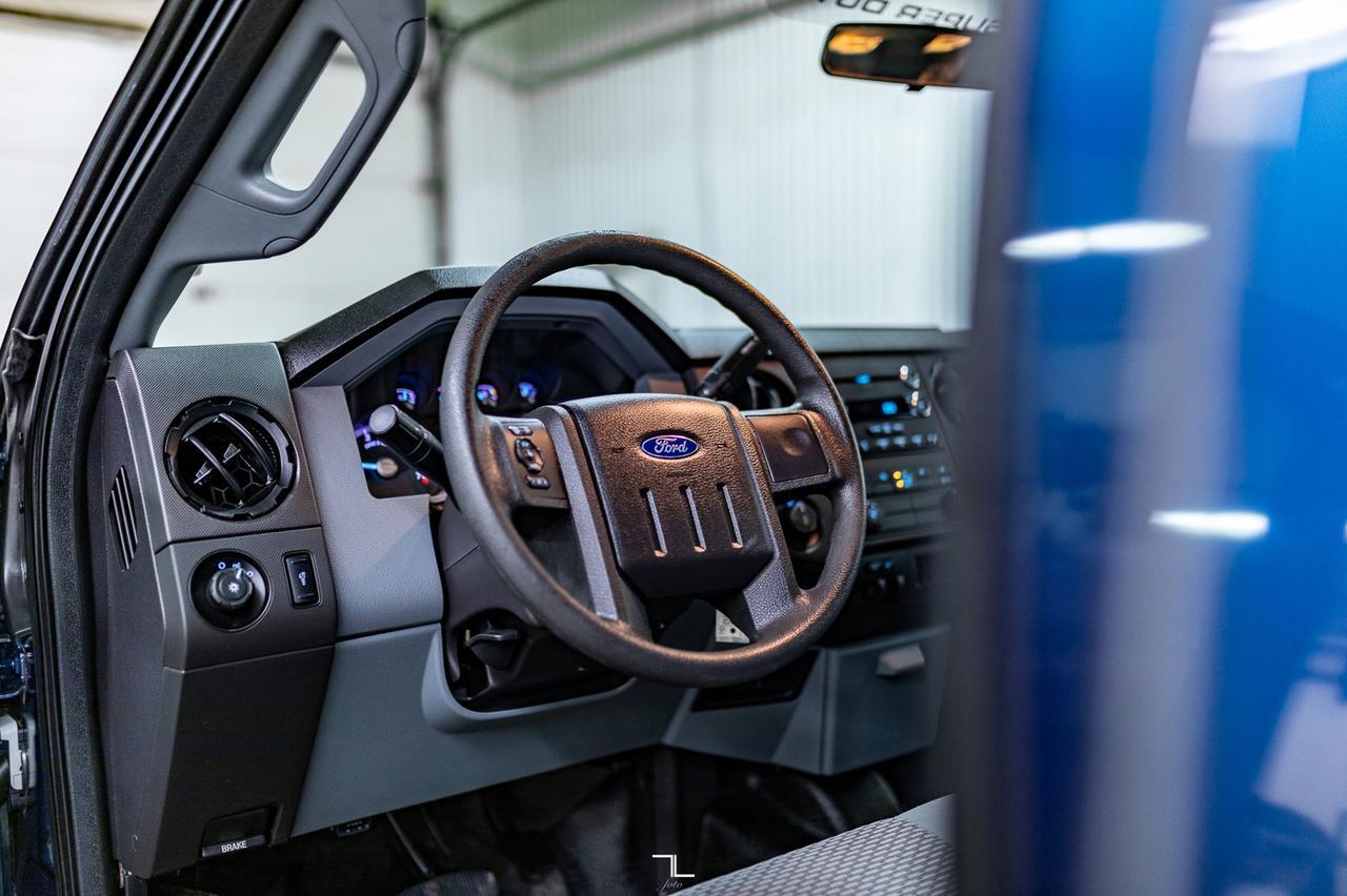 2016 Ford F-250 4x4 Crew Cab XL Longbox Red Deer AB