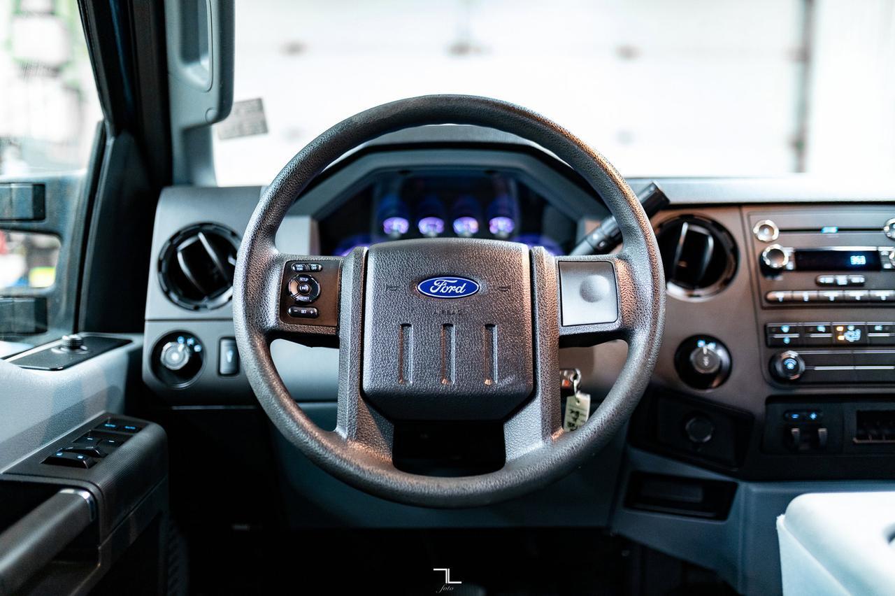 2016 Ford F-250 4x4 Crew Cab XL Longbox Red Deer AB