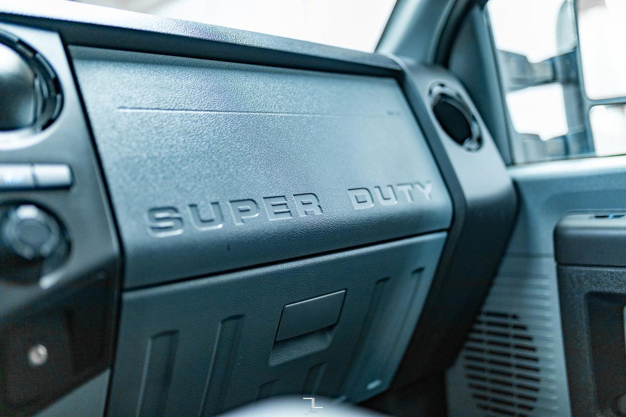 2016 Ford F-250 4x4 Crew Cab XL Longbox Red Deer AB