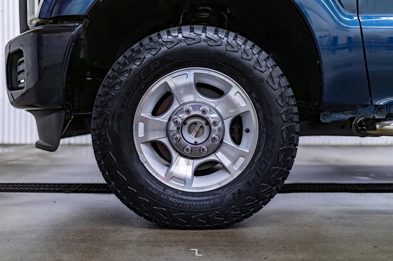 2016 Ford F-250 4x4 Crew Cab XL Longbox Red Deer AB