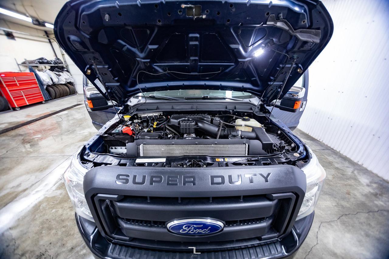 2016 Ford F-250 4x4 Crew Cab XL Longbox Red Deer AB